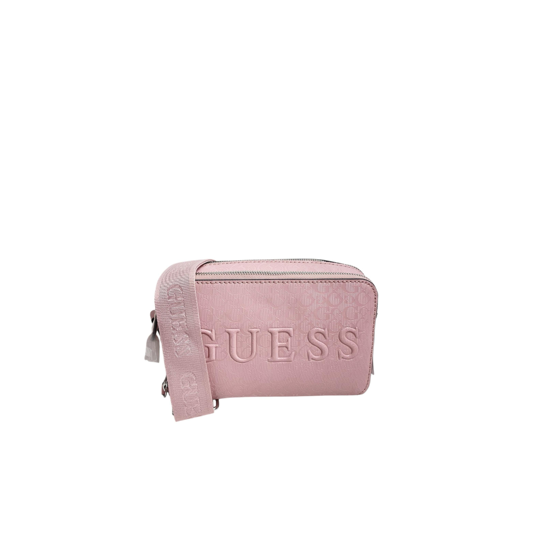 Bolso Guess rosa.