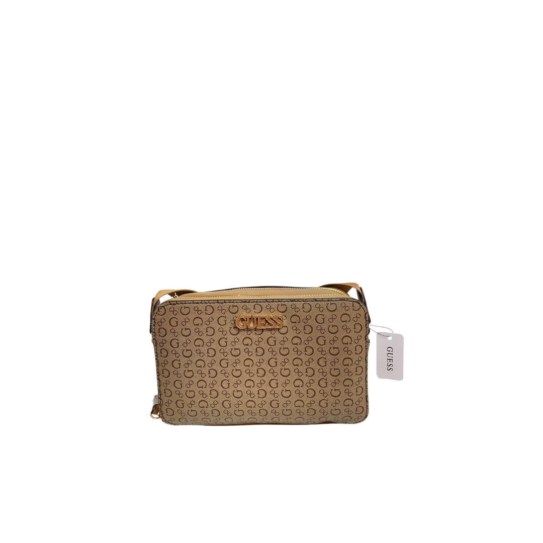 Bolso Guess oro oscuro.