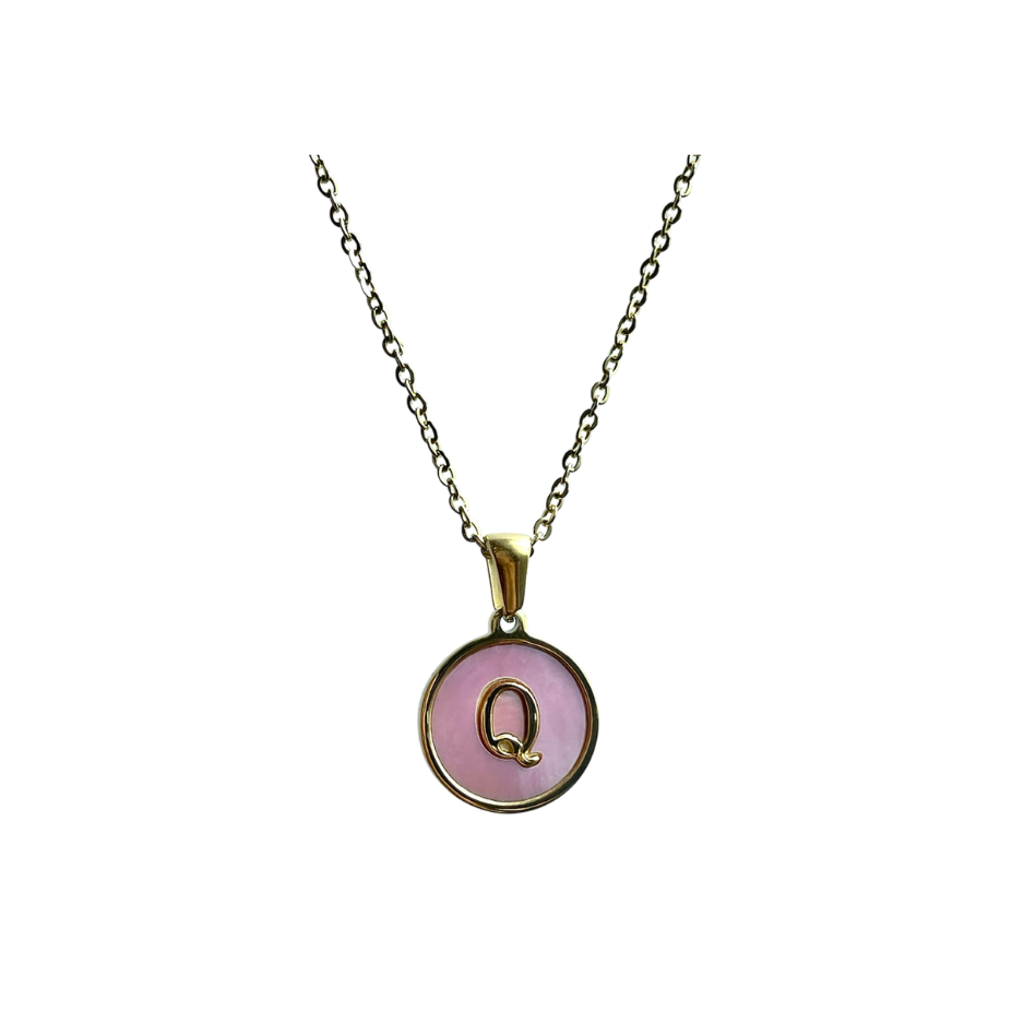 Inicial Q fondo rosa circular dorada